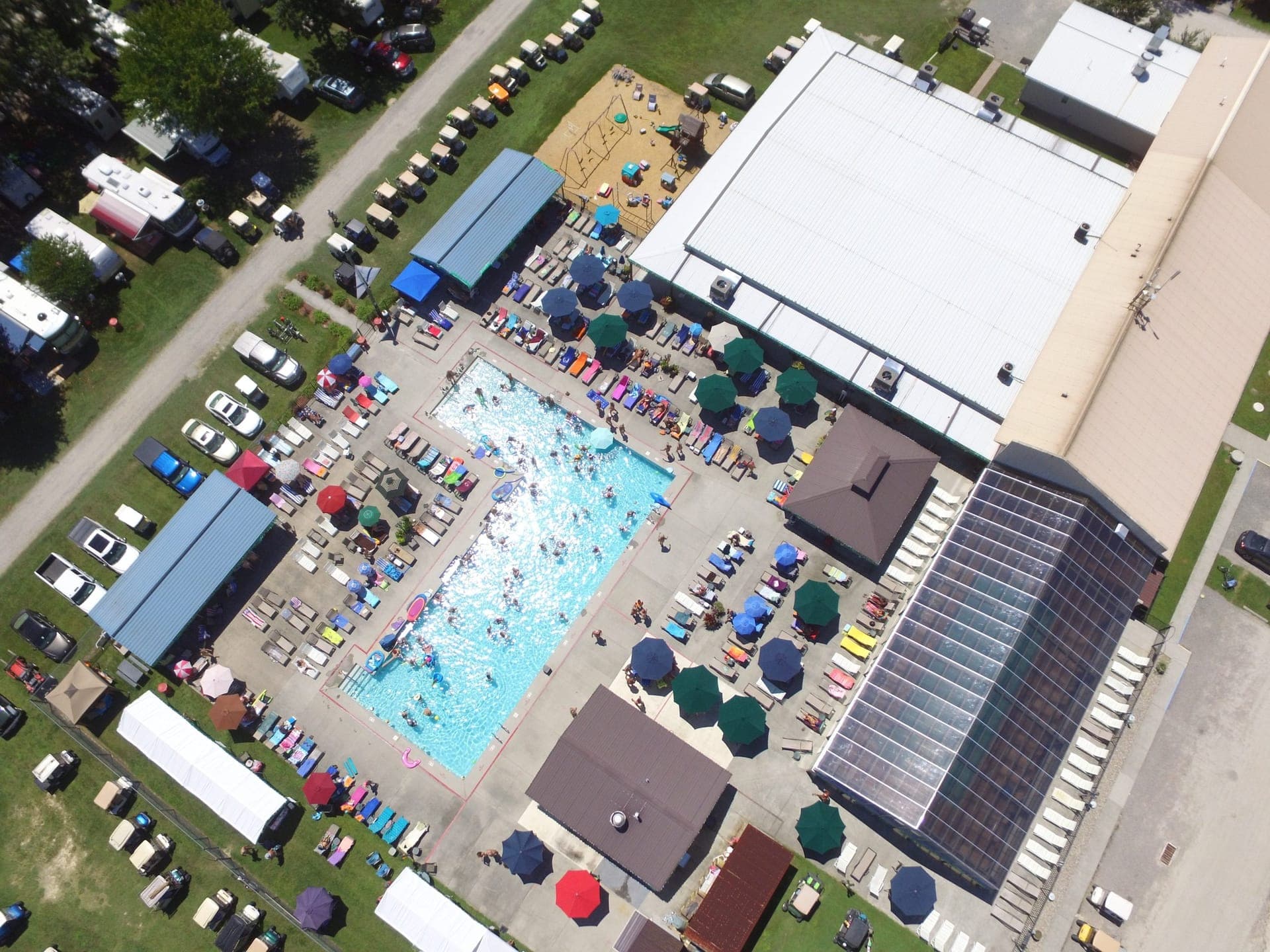 White Tail Resort pool area